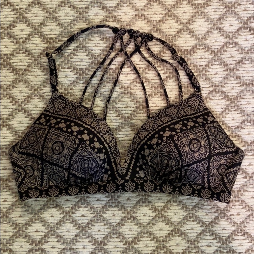 Athleta | Bikini Top | Size Medium | Full Coverage